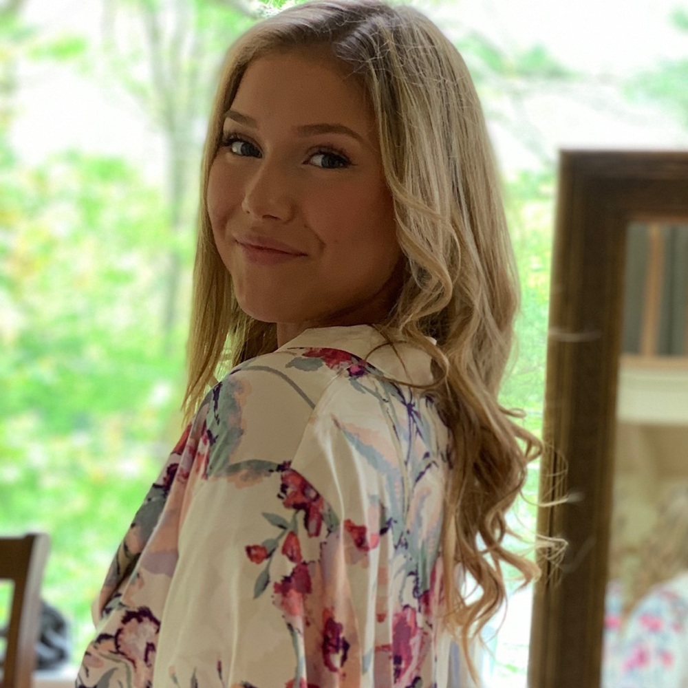 Meet your Posher, Sabrina